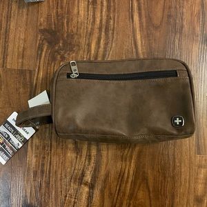 Swissgear 0400 Toiletry Kit - Black